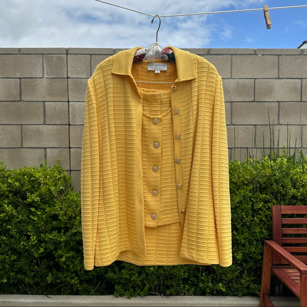 3 piece, Vintage St John collection Knit, by Marie Gray, Size 8